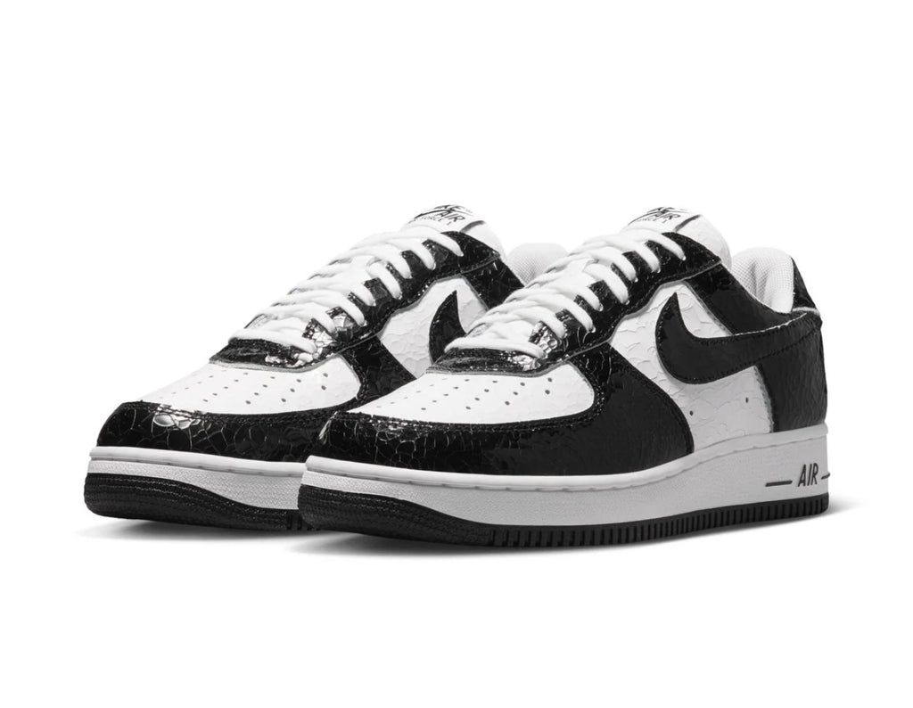 Nike Air Force 1 ‘01 ‘Cracked Leather’ Black and White