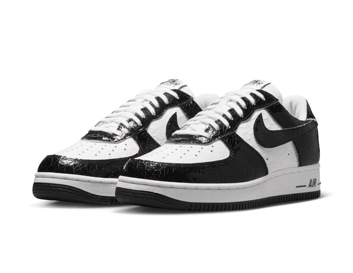 Nike Air Force 1 ‘01 ‘Cracked Leather’ Black and White