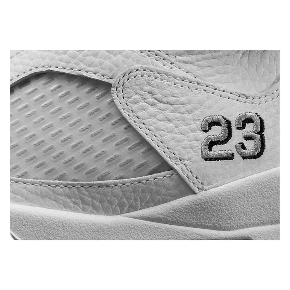 Air Jordan Retro 5 ‘White Metallic’ 2026